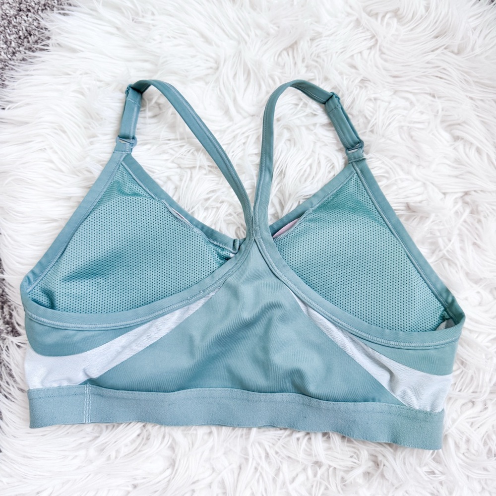 Nike | Indy Women's Light-Support Padded V-Neck Sports Bra - Picture 4 of 7